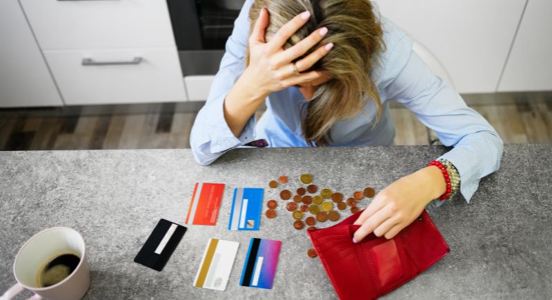 ¿Puedo saldar mis obligaciones con la negociación de deudas o insolvencia?
